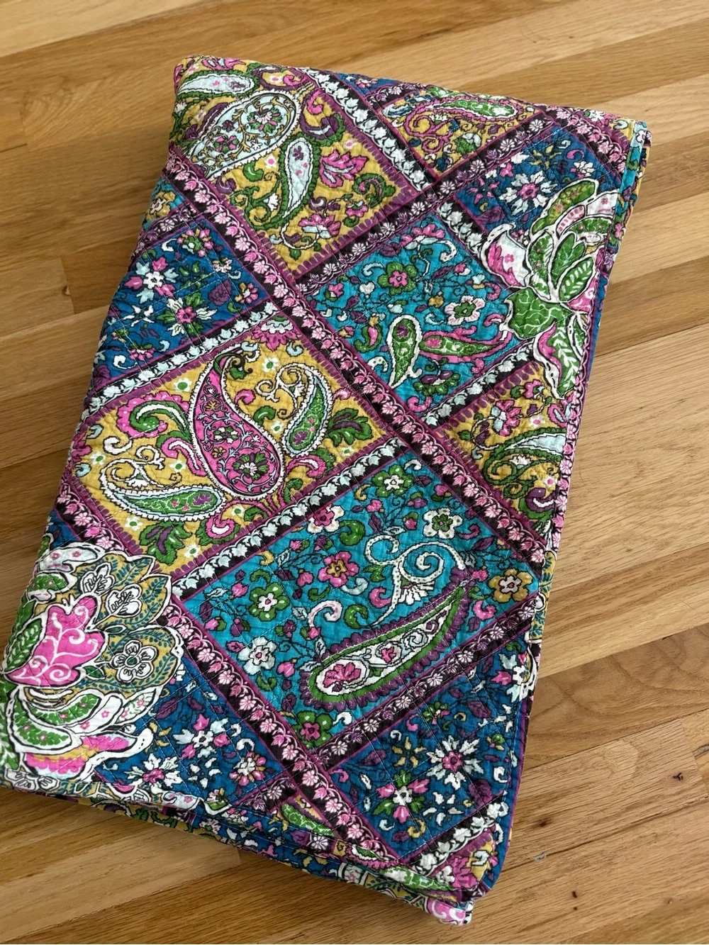 Paisley print cotton kantha stitch bed throw / India Palase